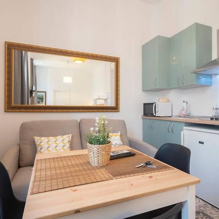 グラナダRosarioseis Loft Mirador De Moraymaアパートメント エクステリア 写真
