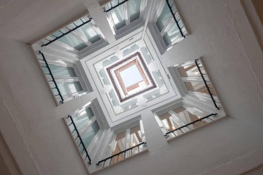 グラナダRosarioseis Loft Mirador De Moraymaアパートメント エクステリア 写真